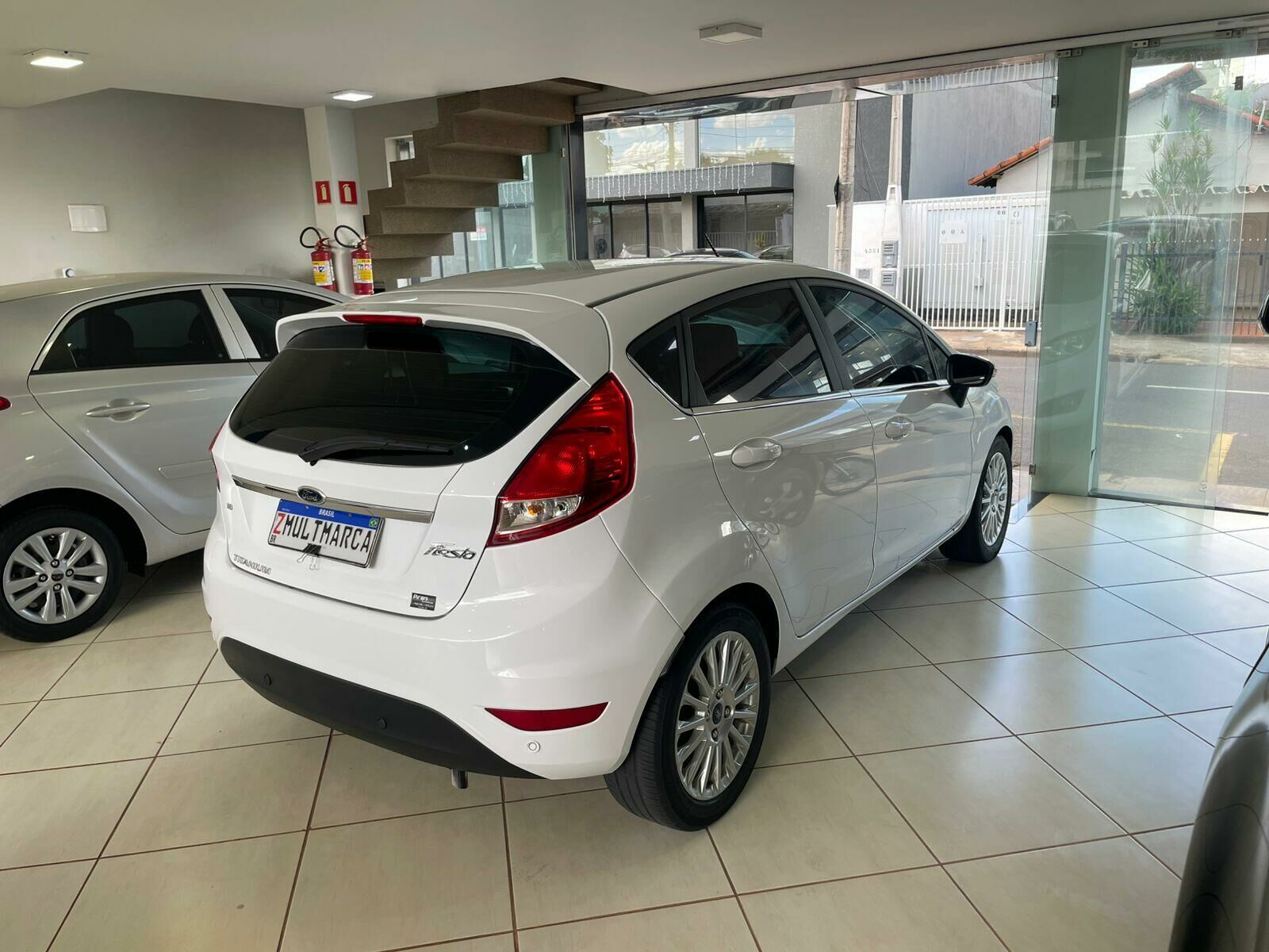 Imagem do veículo  FORD NEW FIESTA HATCH TITANIUM 1.6